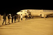 Sınır dışı edilen 273 Afgan göçmen uçakla ülkelerine gönderildi