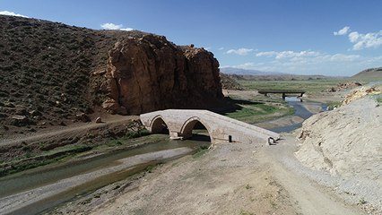 Tarihi Kelekom Köprüsü ilk günkü gibi ayakta