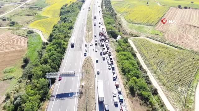 Son dakika haberleri... 6 kişinin öldüğü ve 25 kişinin yaralandığı yolcu otobüsü kazası havadan görüntülendi