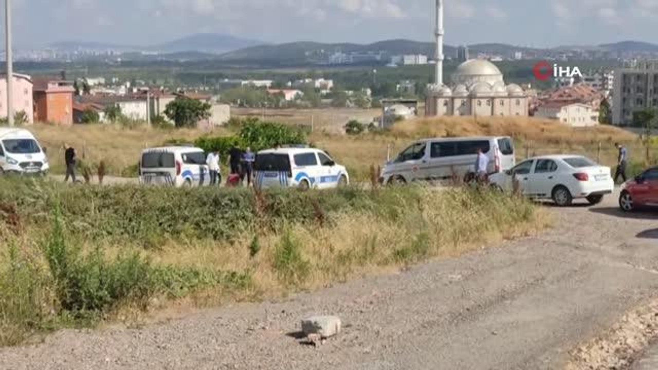 Sokak ortasında başından vurulmuş halde erkek cesedi bulundu