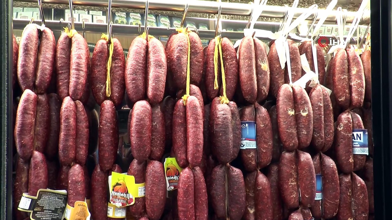 Kayseri'de 'gurbetçi' sevinci: Euro'yu bozduran pastırma sucuk alıyor