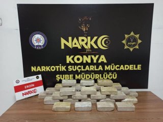 Son dakika! Konya merkezli uyuşturucu operasyonunda yakalanan 14 zanlı tutuklandı