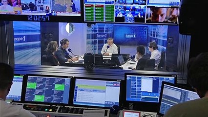 Résultats du Bac : réactions et décryptage devant un lycée parisien