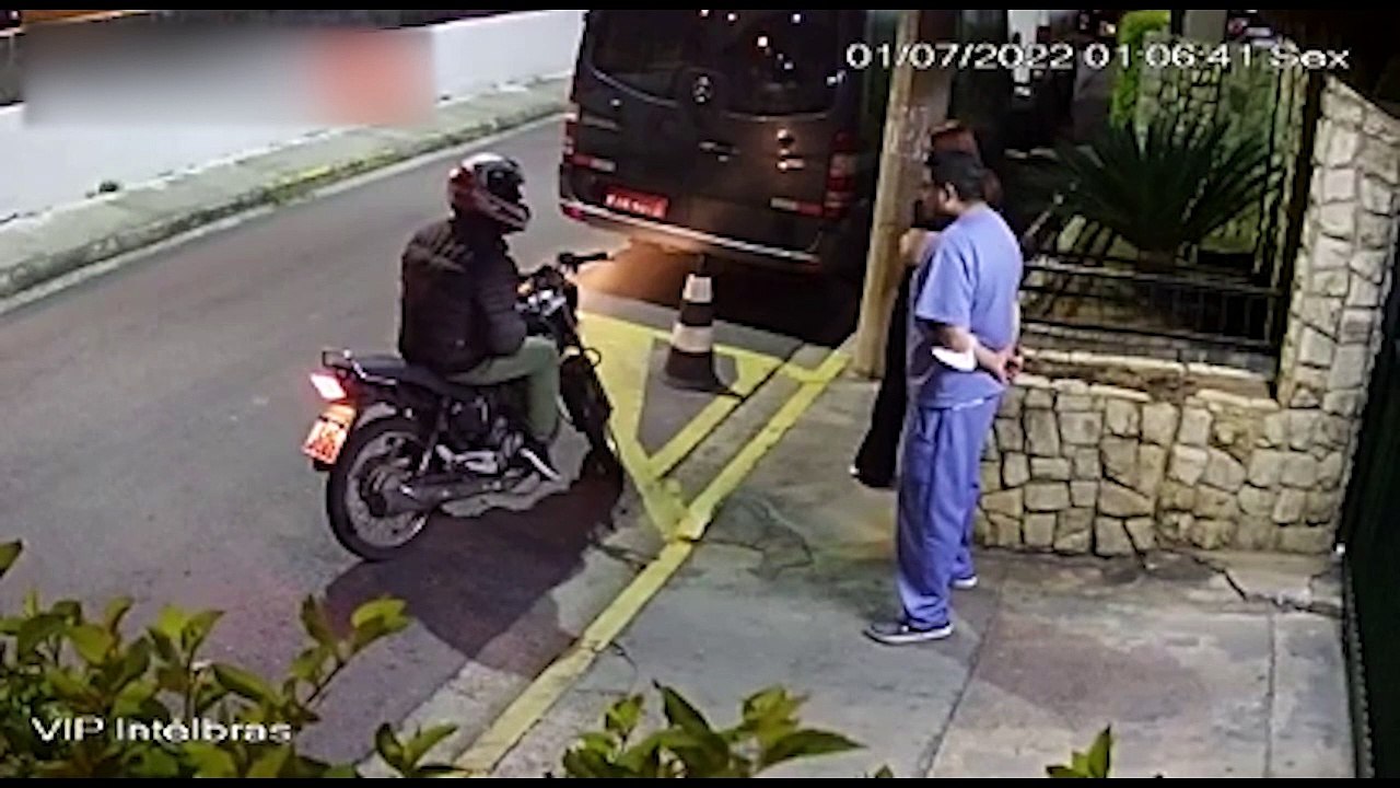 Brésil: Un braqueur pensait avoir trouvé des cibles faciles en volant ces deux infirmiers