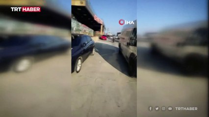 Trafikten kaçmak isteyen sürücüler kaldırımda ilerledi