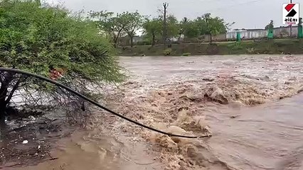 અમરેલીના બાબરા પંથકને ઘમરોળતા મેઘરાજા, ભારે વરસાદથી ઠેબી નદીમાં પુર