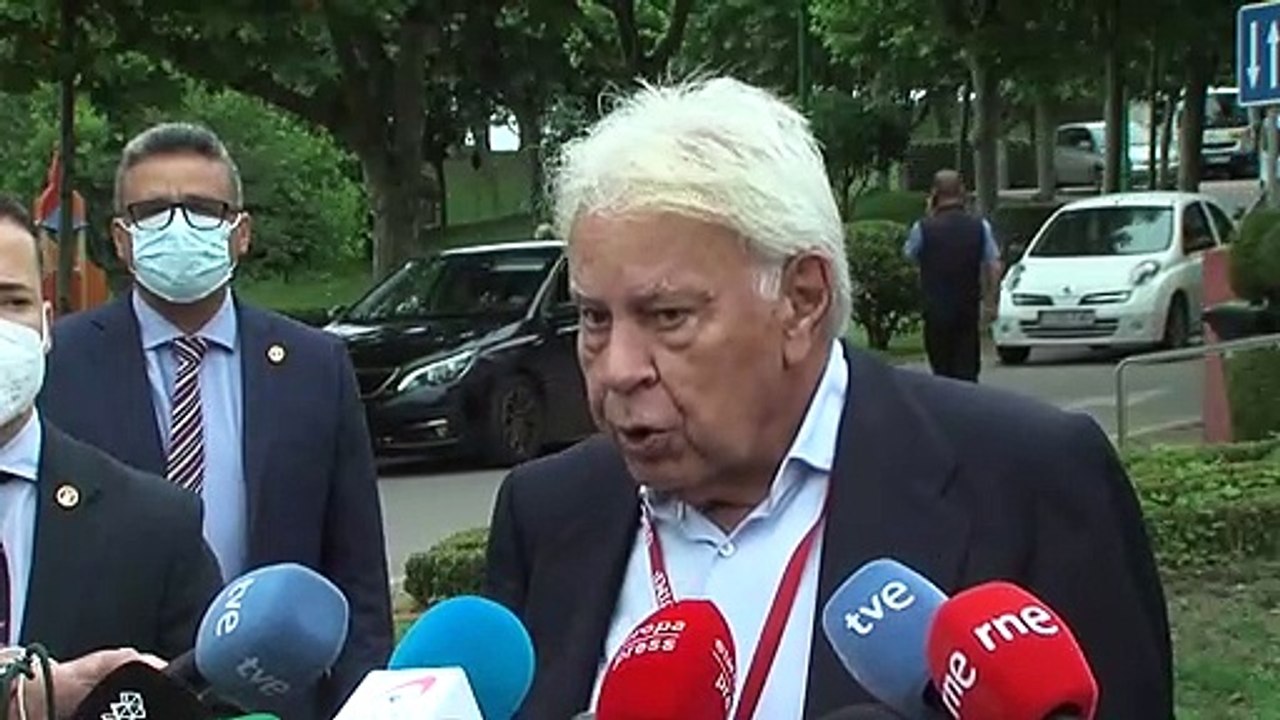 Felipe González dice que no le "suena bien" la ley de memoria que podría afectar a los GAL de su Gobierno