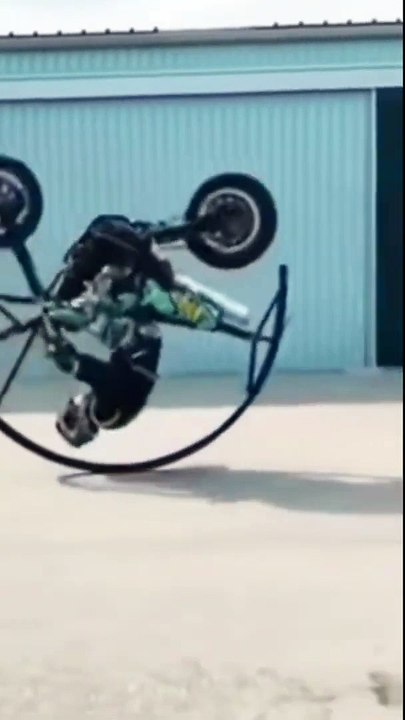 Bike stand... Hard stant...