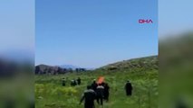 KAYALIKTAN DÜŞEN ÇOBAN, HASTANEYE KALDIRILDI