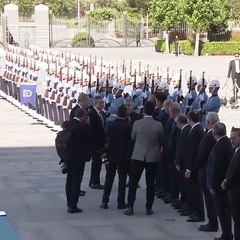 Erdoğan kendisine 'diktatör' diyen İtalya Başbakanı'nı resmi törenle karşıladı