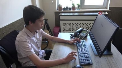 Bol bol kitap okuyarak LGS'de Türkiye 1'incisi oldu