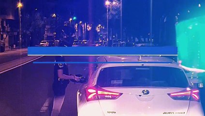 Denuncian a un conductor por conducir borracho y desnudo