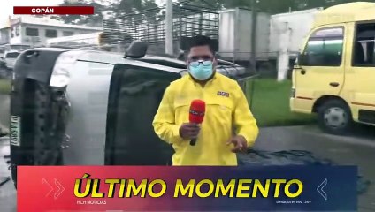 ¡Dos lesionados, deja “macanazo” entre pickup y microbús en la CA-4, Copán!