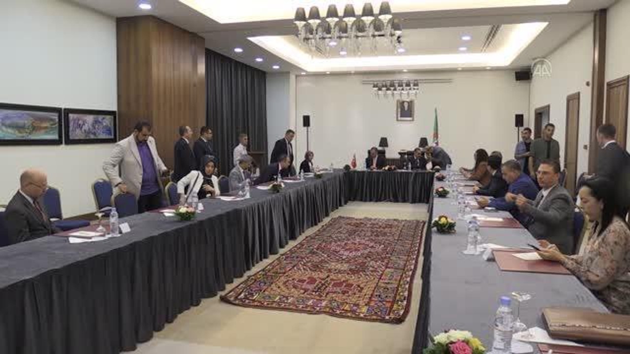 Türkiye ile Cezayir gençlik ve spor alanlarında iş birliği anlaşması imzaladı