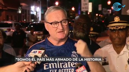 El sentido elogio del alcalde de Filadelfia con la camiseta del Real Madrid: "Es un lugar maravilloso"