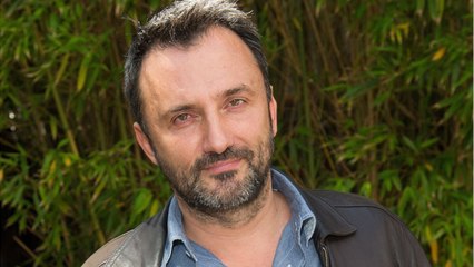 VOICI : Frédéric Lopez battu par un père qui ne l'a pas désiré : les bouleversantes confidences de l'animateur