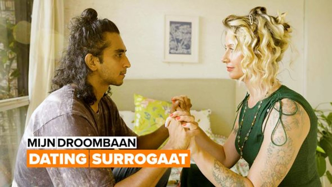 Zij leert mensen hoe te daten