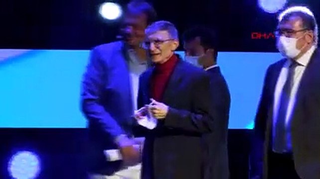 Aziz Sancar'dan gençlere: Yurt dışı fırsatınız olursa çıkın ama mutlaka geri dönün