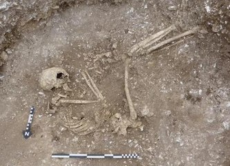Öbür dünyada rahat etmek için adaklarıyla gömülen insanların mezardaki halleri arkeologları düşündürdü