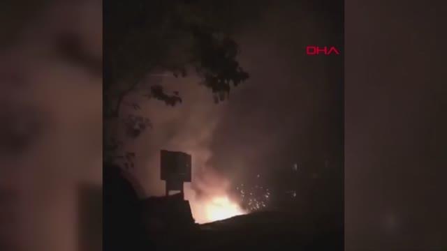 Son dakika haberi... İSTANBUL AVCILAR'DA KABLOLARDA PEŞ PEŞE PATLAMALAR KORKUTTU