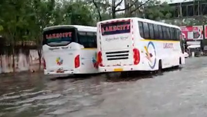 Ladakh Monsoon: Mud flooding in Kargil due to melting glaciers | ABP News