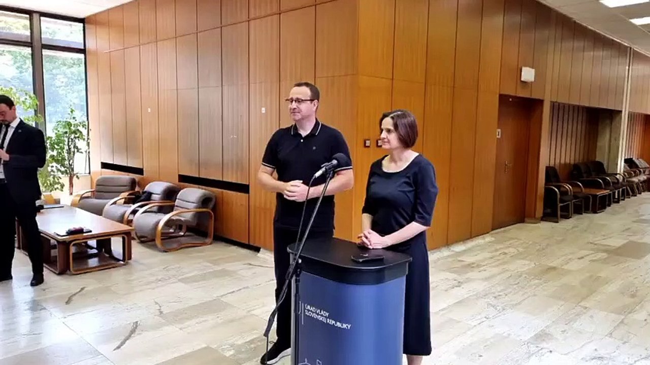 ZÁZNAM: Vláda: M. Kolíková si chce preštudovať zákon o podpore nájomného bývania