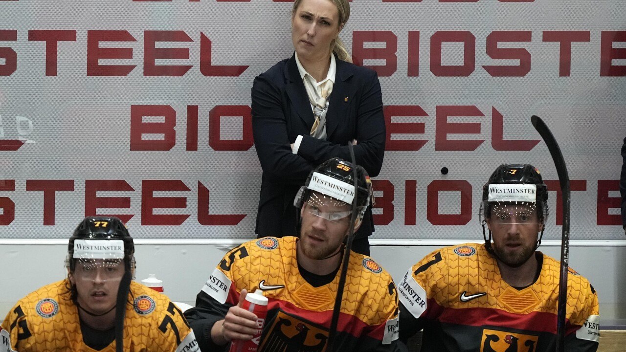 Jessica Campbell hired as 1st female assistant coach in AHL