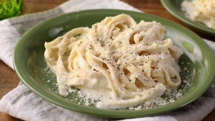 Quick and Easy Alfredo Sauce Recipe