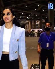 Cute  #SharddhaKapoor Looks Stunning   Spotted At #Mumbai Airport