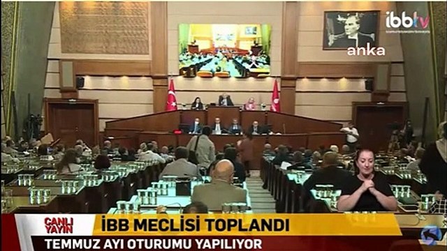 İBB Meclisi'nde CHP'li Balyalı'dan AKP'li Aktaa'ya: Pis eller arıyorsa tarikat yurtlarında taciz edilen çocuklara bakacak