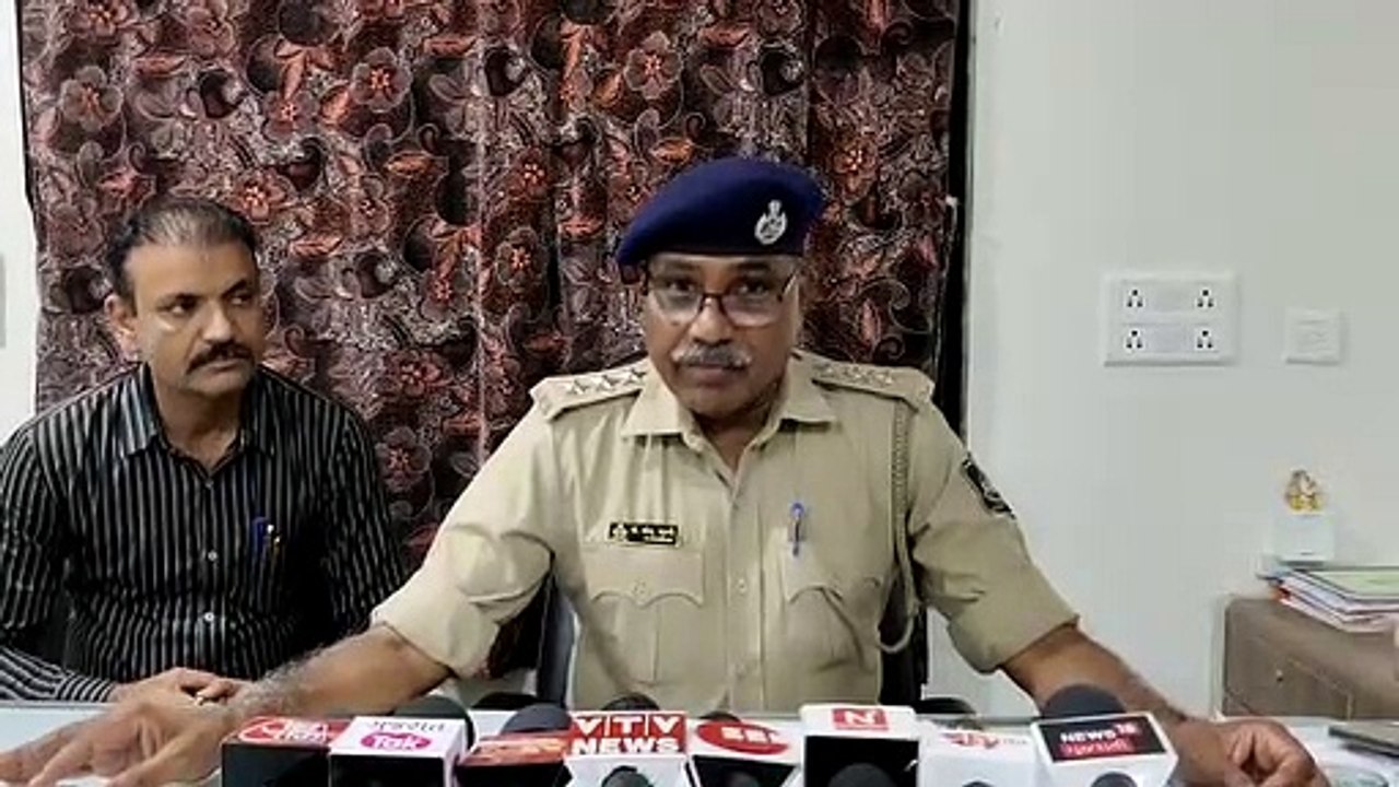 Gujarat liquor prohibition : गुजरात एमएलए लिखी...