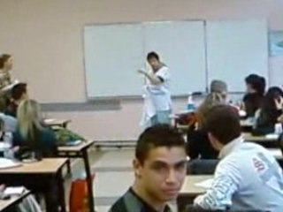 Mme Lemaire te les lunettes de Therese