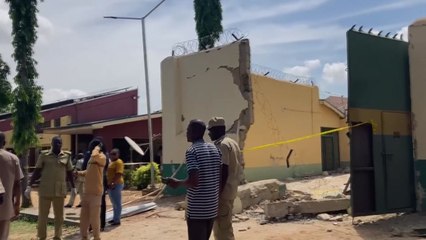 "나이지리아서 괴한 교도소 습격...수감자 수백 명 도주" / YTN