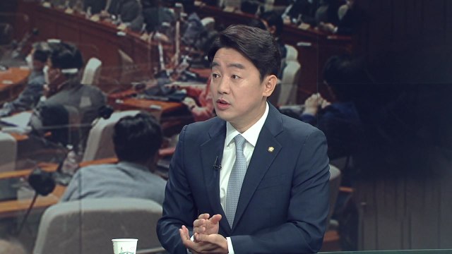 [뉴스라이더 뉴핵관] 쓸모있는 정치 ...'97세대' 새 주자 강훈식 의원 / YTN