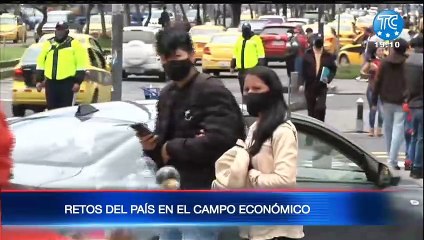 ¿Cuáles son los retos de Ecuador en el campo económico?