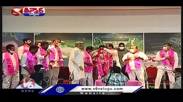 Jumpings In Political Parties, BJP & Congress Targets TRS Leaders | V6 Teenmaar