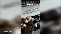 Torcedores do Santos depredam vestiário da Vila após eliminação na Sul-Americana