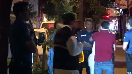 Fatih'te dehşet: Annesinin boğazını bıçakla kesti