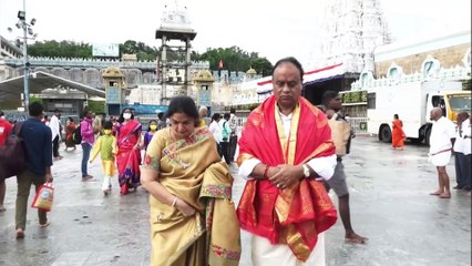 Shiva balaji, vijay prakash in Tirumala : తిరుమల శ్రీవారిని దర్శించుకున్న సెలబ్రెటీలు | ABP Desam