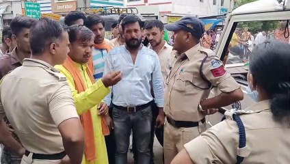 वीडियो- आखिर क्यों हुई प्रत्याशी की डीएसपी से बहस