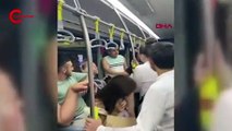 Metrobüste kadın yolcunun fotoğrafını çekerken yakalandı