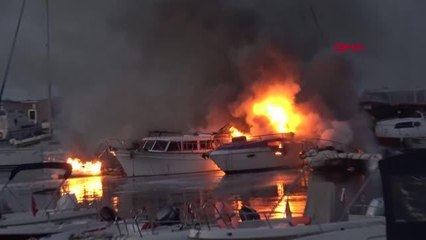 İSTANBUL-AVCILAR LİMANINDA 7 TEKNE YANDI