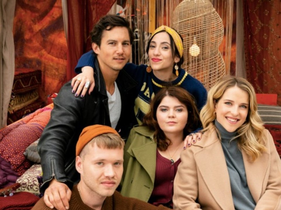 Trailer zu "damaged goods" mit sophie passmann und tim oliver schultz