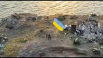 La bandiera Ucraina torna a sventolare sull'Isola dei Serpenti