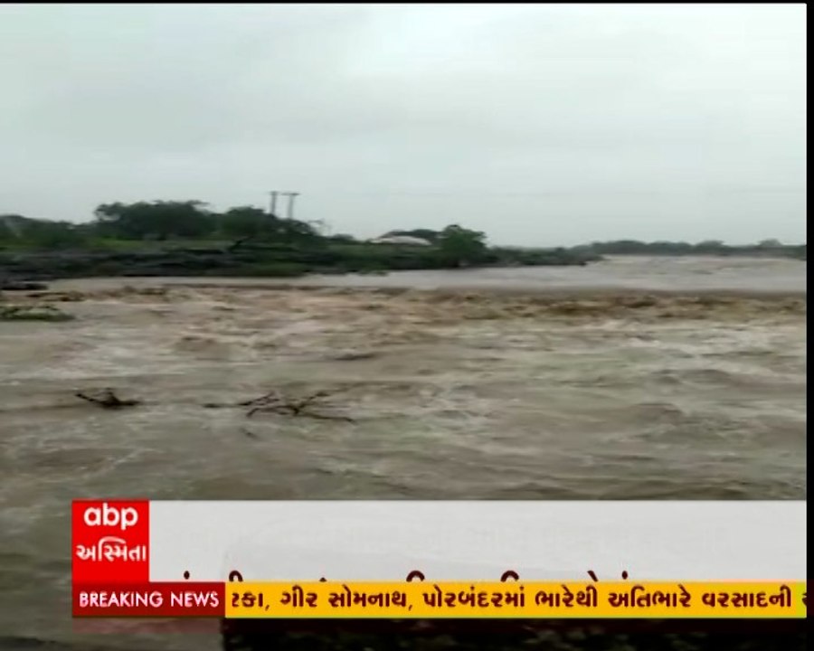 જૂનાગઢના વિસાવદરમાં ધોધમાર વરસાદથી પ્રેમ પરા નદીમાં આવ્યું પૂર