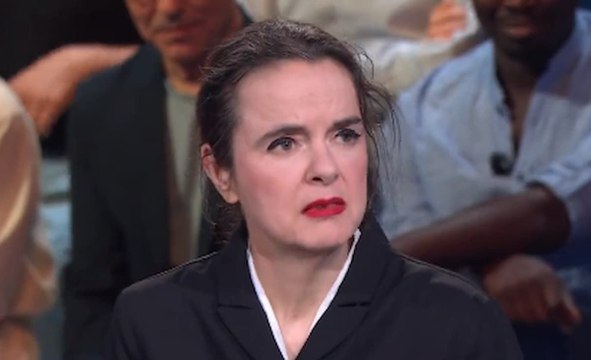 Je suis encore sous le choc ! : Amélie Nothomb, marraine de La Grande Librairie, surprise par le départ de François Busnel