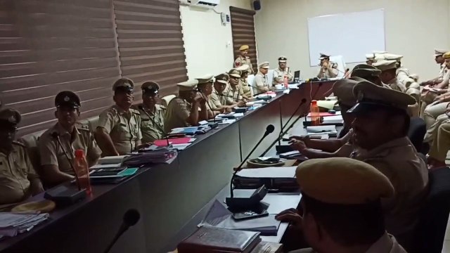 आईजी की अध्यक्षता में हुई क्राइम बैठक, पुलिस ने कहा कि आमजन भी समझे अपनी जिम्मेदारी, फेक न्यूज और पोस्ट को लेकर बरतें सावधानी