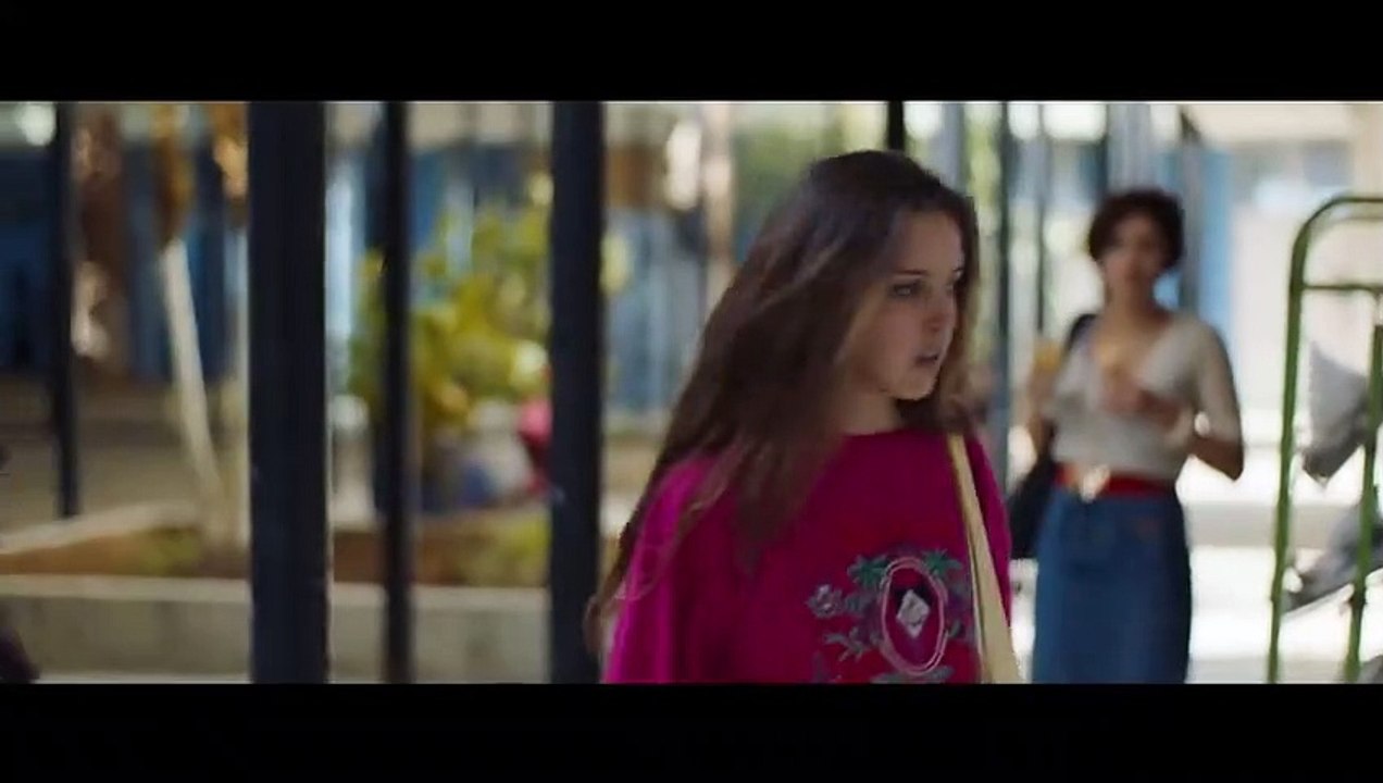 Papicha Trailer OV