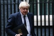 Son Dakika! İngiltere'de 50'ye yakın hükümet görevlisinin istifası sonrası Başbakan Boris Johnson da görevini bıraktı
