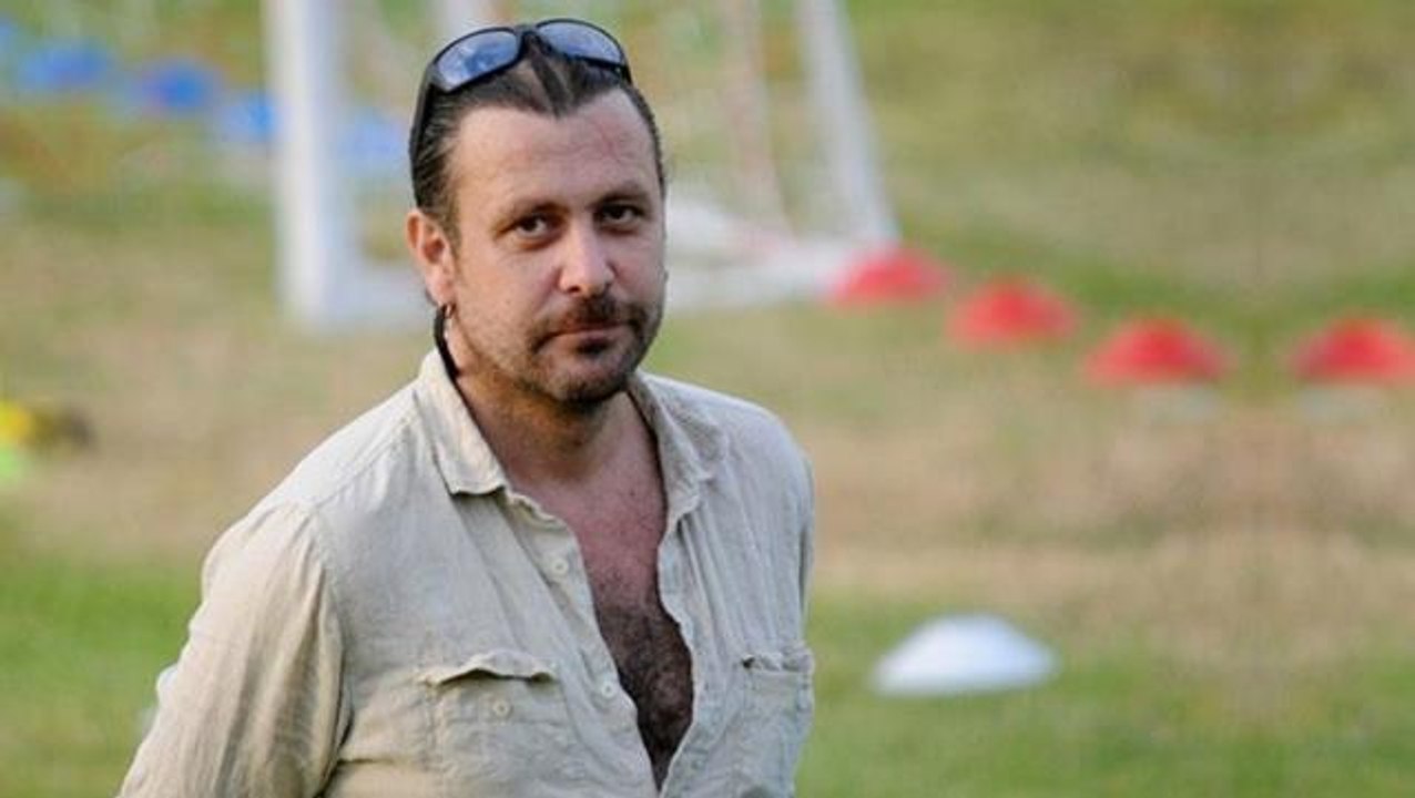 Oyuncu Nejat İşler, "Memleketinin insanlarından korkma" diyerek Cumhurbaşkanı adaylarını sıraladı
